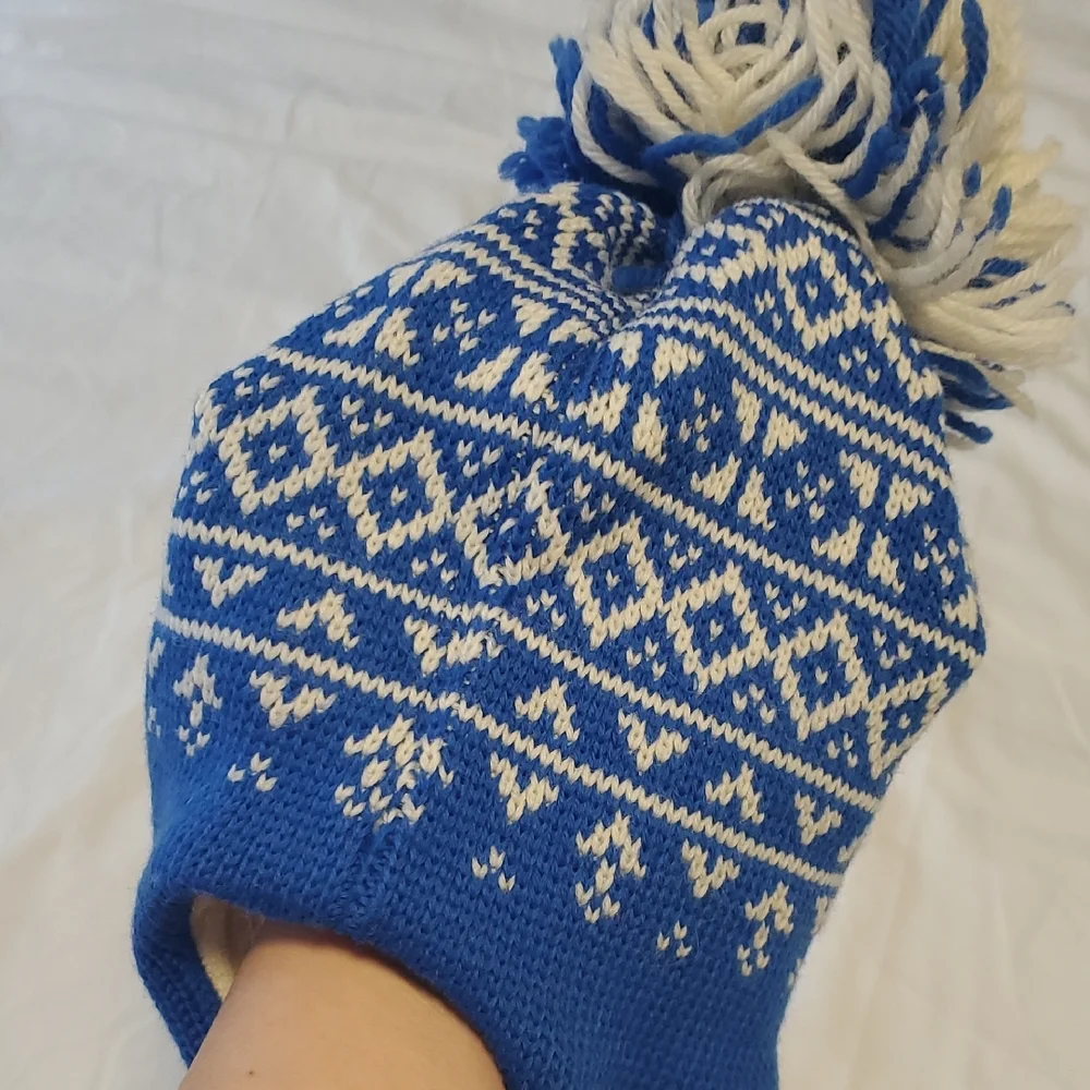 Vintage, Smiley, Pure Wool Hat, Blue and White, Pom Pom, Kids, NWT